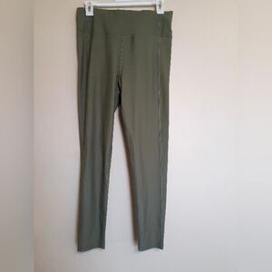 NWT SWEATY BETTY High Shine 7/8 leggings in moss green, size L
